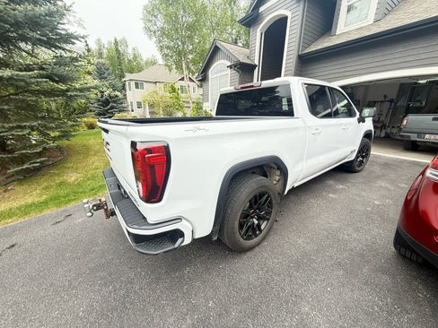 Used 2023 GMC Sierra 1500 Elevation AWD/4WD image 2