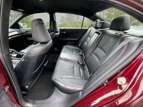 Used 2017 Honda Accord Sport Special Edition image 24