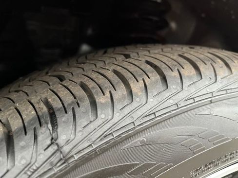 New 2025 Nissan Versa SR w/ Trunk Package image 23