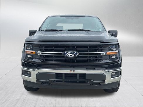 Used 2025 Ford F150 XLT w/ Equipment Group 301A Standard AWD/4WD image 2