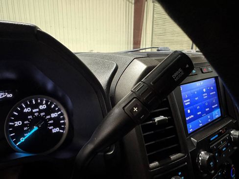 Used 2022 Ford F250 XL w/ Power Equipment Group AWD/4WD image 25