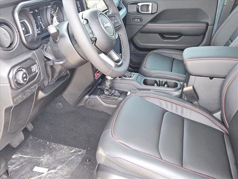 New 2025 Jeep Gladiator Rubicon image 14