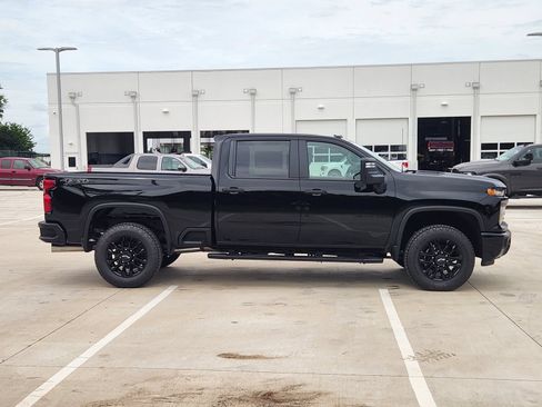 New 2026 Chevrolet Silverado 2500 Custom w/ Custom Value Package AWD/4WD image 7
