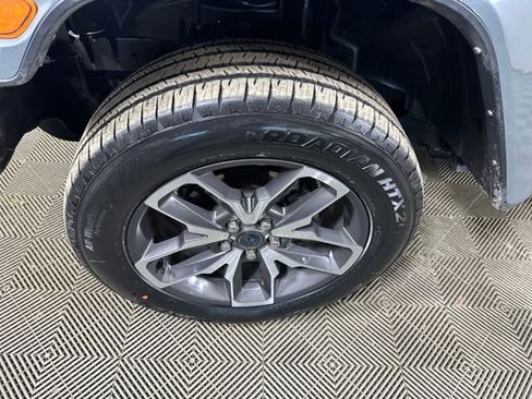 Used 2024 Jeep Wrangler Unlimited w/ Convenience Group image 9