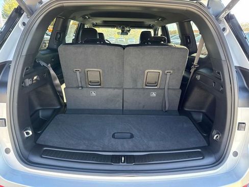 New 2025 Jeep Grand Cherokee L Altitude image 8