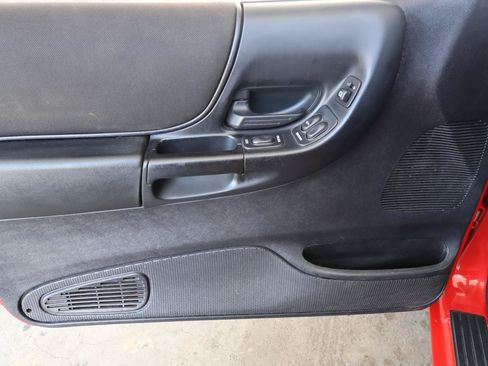 Used 2005 Ford Ranger FX4 AWD/4WD image 35
