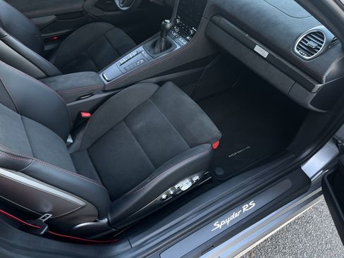 Certified 2025 Porsche 718 Boxster Spyder RS image 22