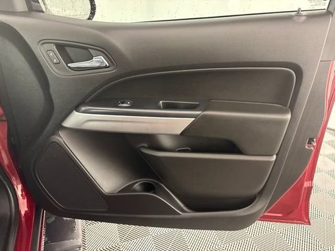 Used 2019 Chevrolet Colorado ZR2 AWD/4WD image 31