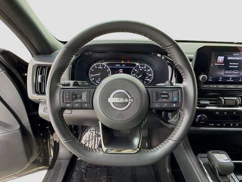 Used 2023 Nissan Pathfinder Rock Creek image 11