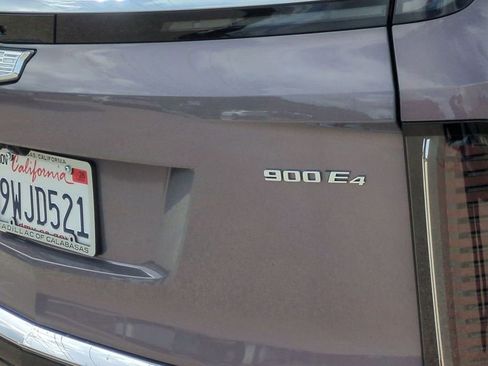 Used 2026 Cadillac Vistiq Premium Luxury image 22