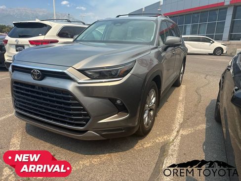 Used 2025 Toyota Grand Highlander AWD Hybrid image 7