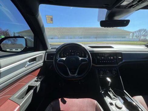 Used 2022 Volkswagen Atlas Cross Sport SEL Premium R-Line image 14