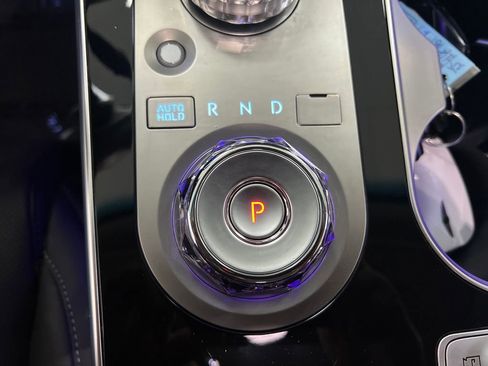 Used 2025 Genesis GV80 2.5T AWD/4WD image 26