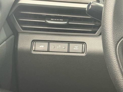Certified 2025 Nissan Altima 2.5 SV FWD image 33