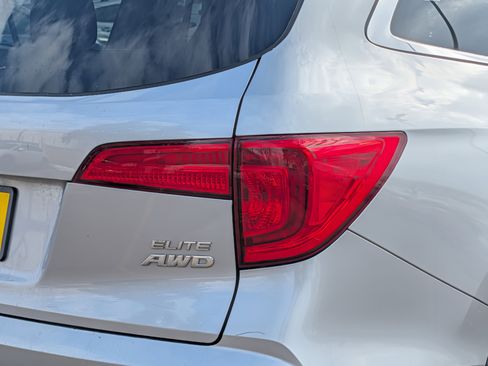 Used 2016 Honda Pilot Elite image 17