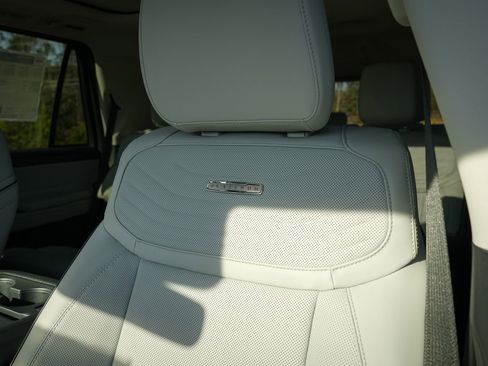 New 2026 Ford Expedition Platinum w/ Platinum Ultimate Package AWD/4WD image 24