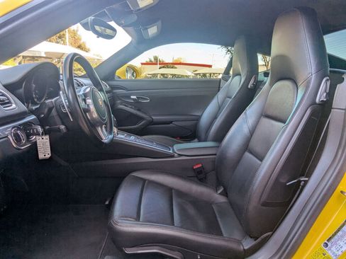 Used 2016 Porsche Cayman image 5