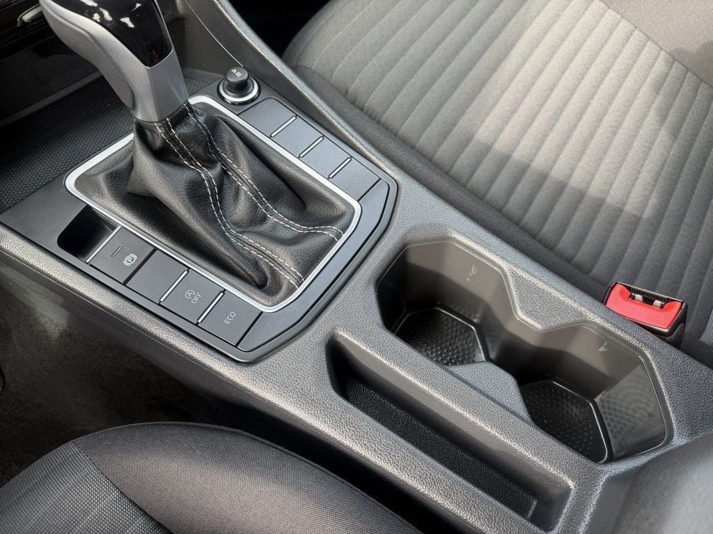 Used 2025 Volkswagen Jetta S FWD image 18
