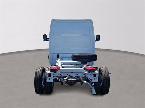 Used 2024 Mercedes-Benz Sprinter 4500 image 6