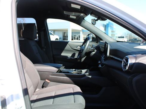 Used 2026 Chevrolet Equinox LT image 22