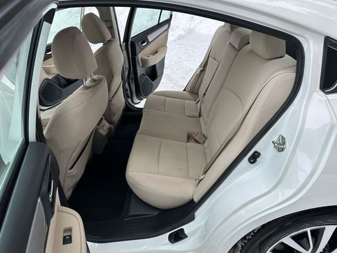 Used 2019 Subaru Legacy 2.5i Premium image 9