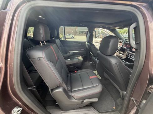 Used 2024 Chevrolet Traverse RS w/ LPO, Floor Liner Package AWD/4WD image 15