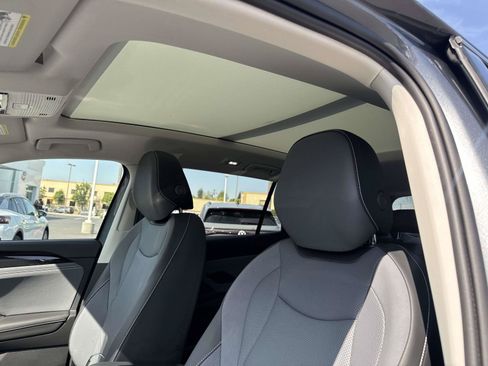 New 2026 Volkswagen Tiguan SE FWD image 16