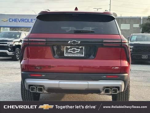 New 2026 Chevrolet Traverse Z71 w/ Driver Confidence Package AWD/4WD image 5