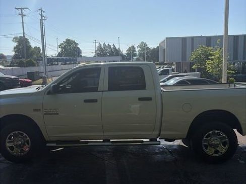 Used 2017 RAM 2500 Tradesman w/ Chrome Appearance Group image 11