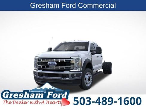 New 2026 Ford F550 4x4 Crew Cab image 2