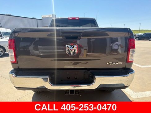 Used 2024 RAM 2500 Tradesman w/ Chrome Appearance Group AWD/4WD image 4