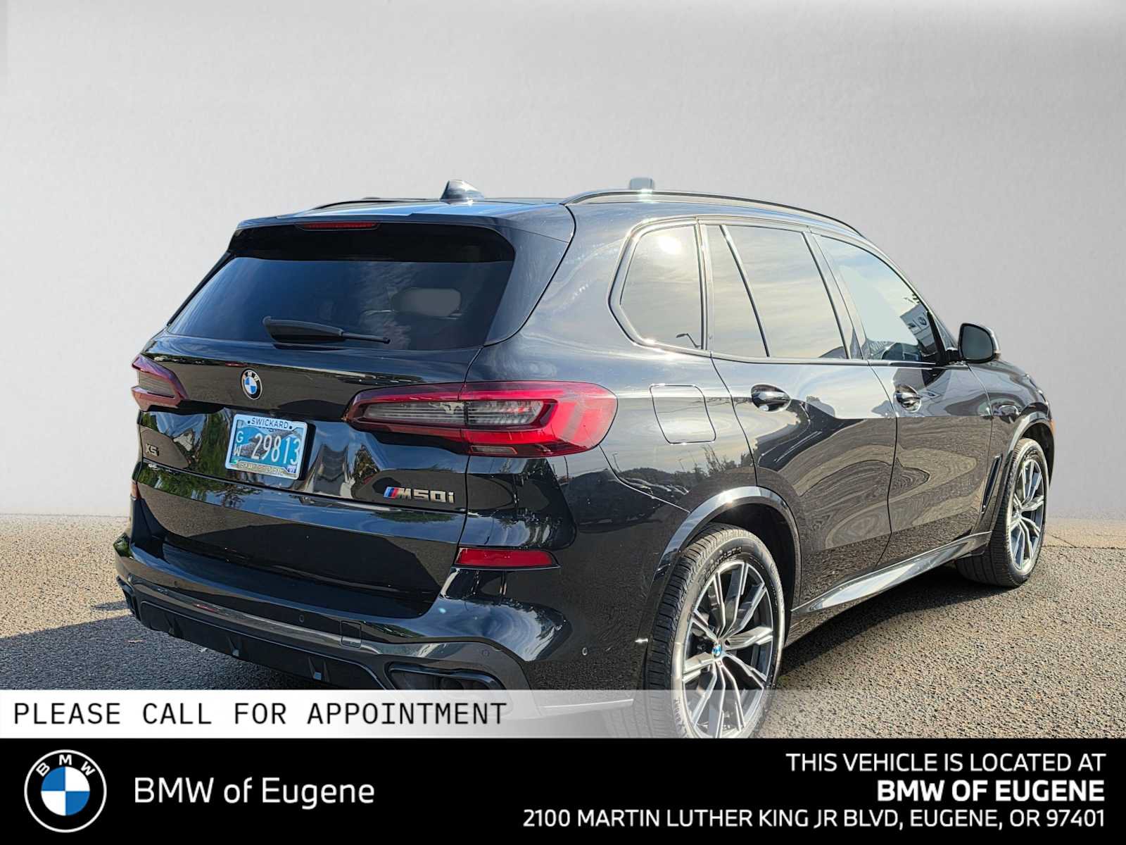Used 2022 BMW X5 M50i w/ Premium Package AWD/4WD image 3