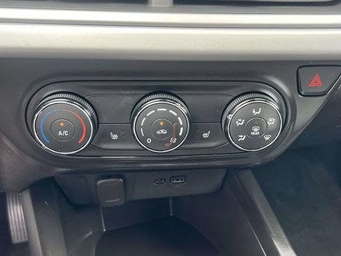 Used 2024 Chevrolet Trax RS w/ Driver Confidence Package FWD image 27