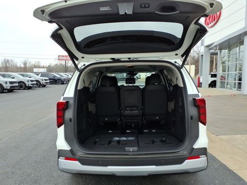 New 2026 Kia Carnival EX image 6