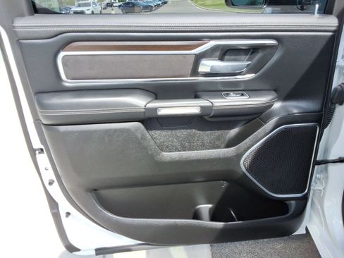 Used 2022 RAM 1500 Laramie AWD/4WD image 25