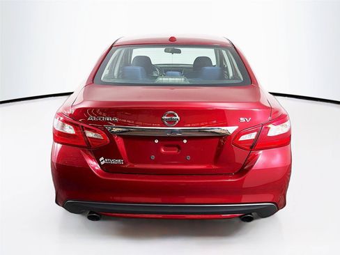 Used 2017 Nissan Altima 2.5 SV FWD image 10