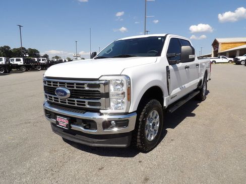 Used 2024 Ford F250 XLT w/ FX4 Off-Road Package AWD/4WD image 65