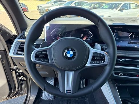 Used 2026 BMW X5 sDrive40i w/ M Sport Package RWD image 24