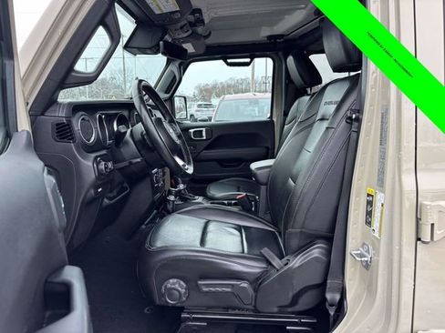 Used 2020 Jeep Gladiator Overland image 6