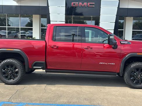 New 2026 GMC Sierra 2500 AT4 w/ AT4 Premium Plus Package AWD/4WD image 9
