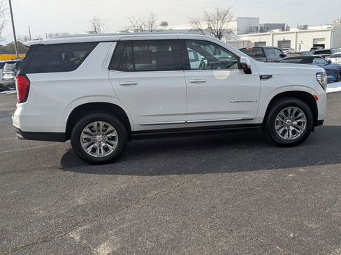 Used 2023 GMC Yukon Denali image 10