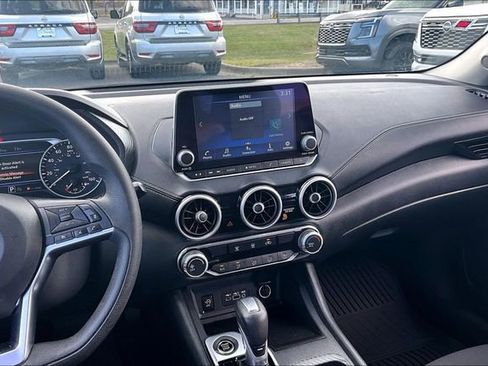 Certified 2024 Nissan Sentra SV image 9