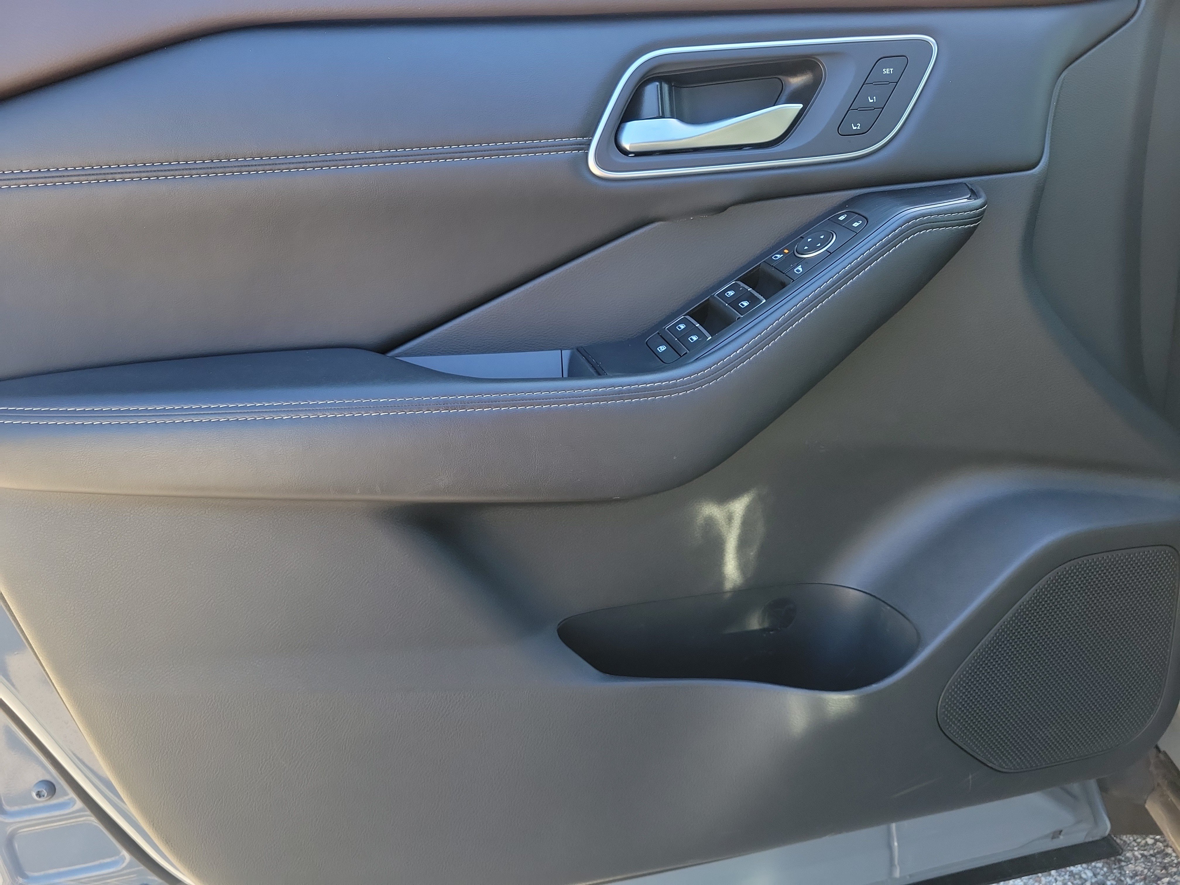 Certified 2021 Nissan Rogue SL w/ Premium Package FWD image 15