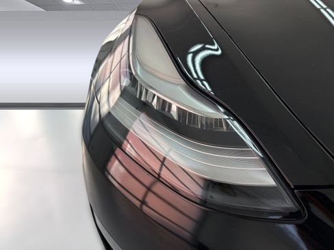 Used 2020 Tesla Model 3 Standard Range image 10