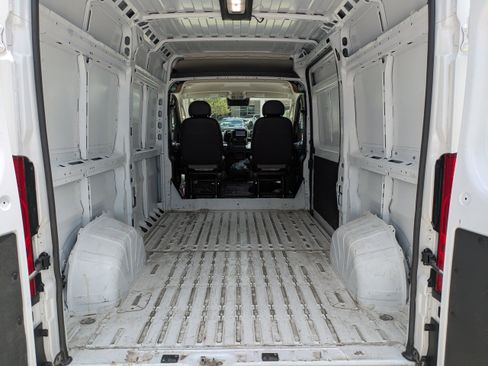 Used 2024 RAM ProMaster 2500 w/ Convenience Group FWD image 13