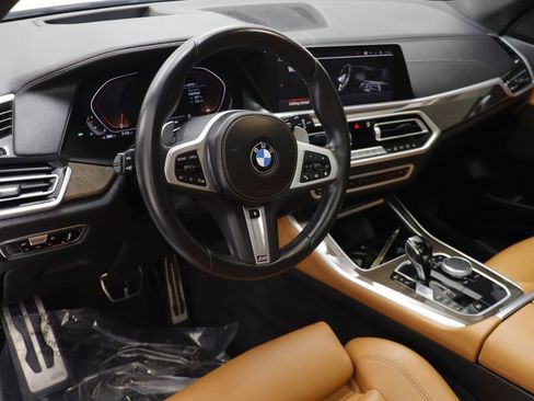 Certified 2022 BMW X5 xDrive40i w/ M Sport Package image 6