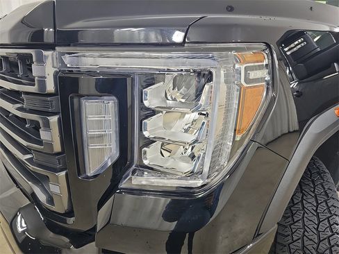 Used 2022 GMC Sierra 2500 AT4 w/ AT4 Premium Plus Package image 38