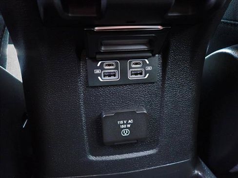 Used 2024 Jeep Wrangler Unlimited Rubicon 4xe w/ Capability Package AWD/4WD image 10