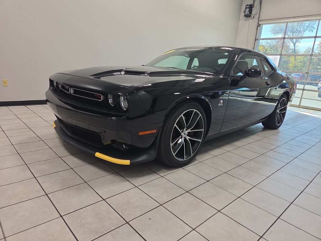 Certified 2018 Dodge Challenger R/T Scat Pack w/ Driver Convenience Group RWD image 7