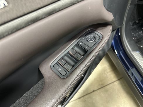 Certified 2025 Lexus RX 450h AWD w/ Convenience Package image 15